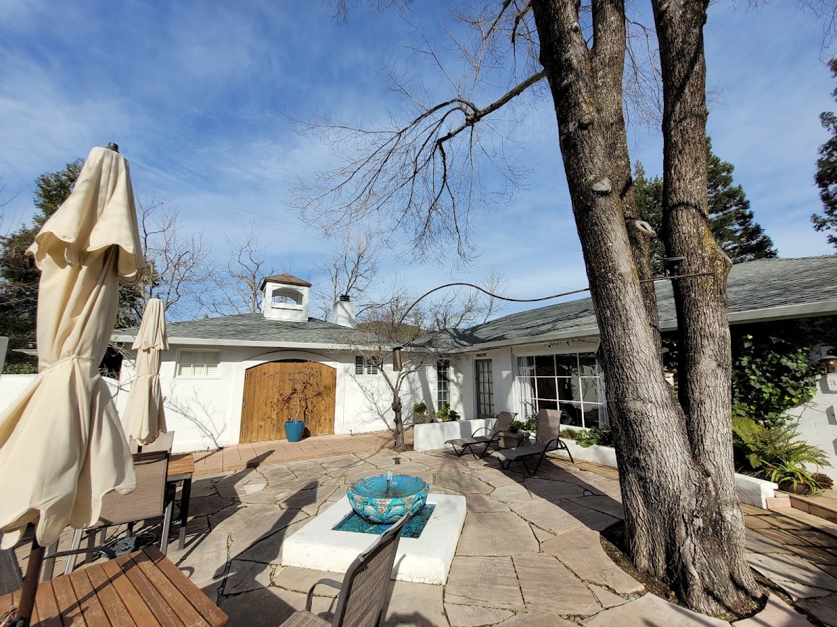 Cottage Inn & Spa