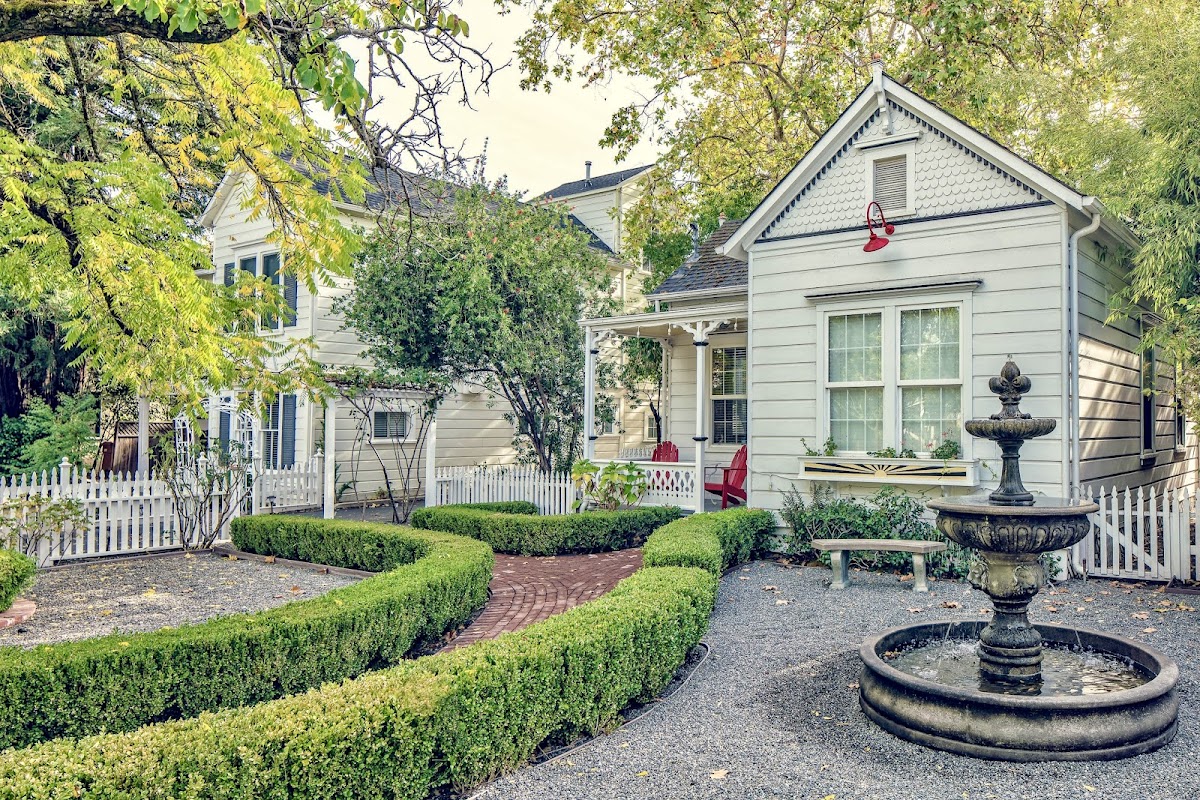 Inn St. Helena