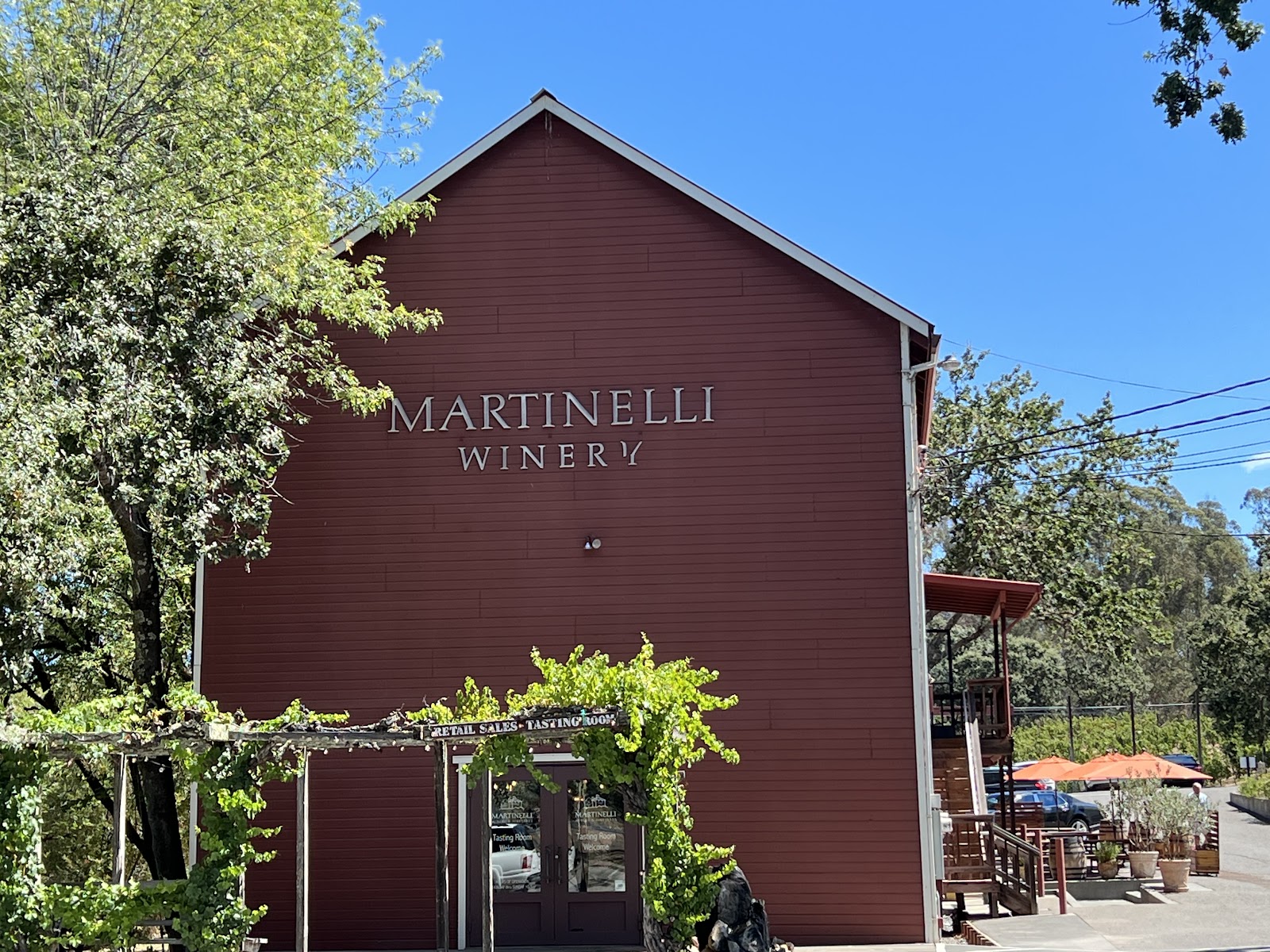 Martinelli Vineyards & Winery